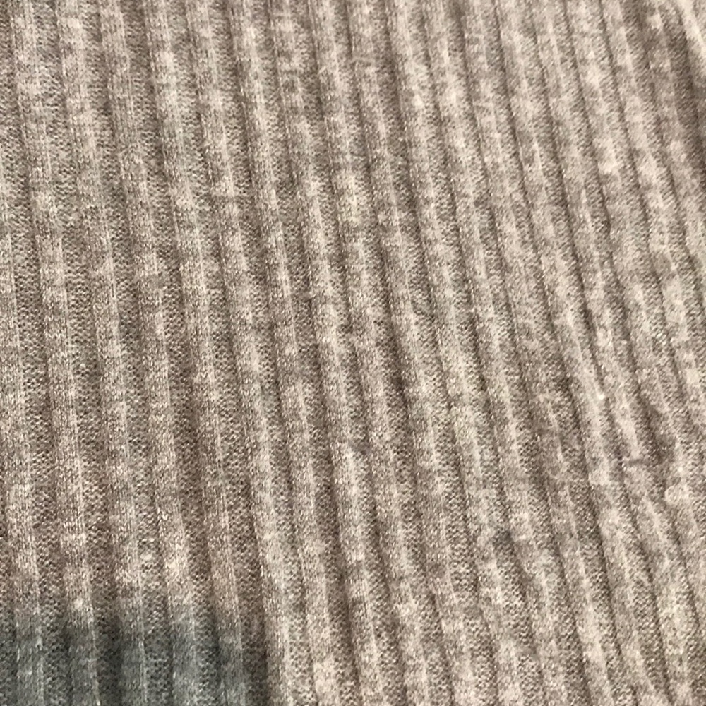 Gap Thin Grey V Neck Sweater - image 5